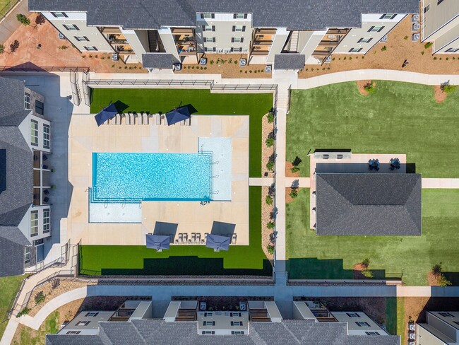 Photo - Northbrook Luxury Apartments