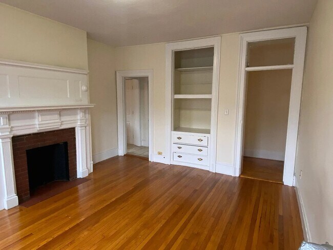 Building Photo - 25 Brighton Ave Rental