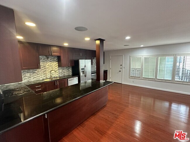 Photo - 2721 2nd St Unit 207