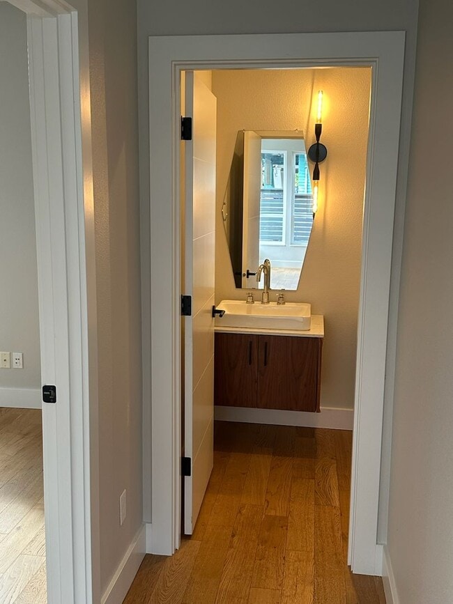 Photo - Urban Modern 5 Bedrooms, 3 1/2 Bathrooms, ...