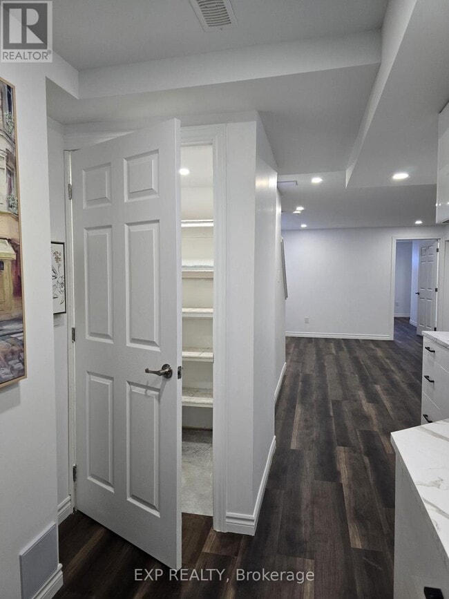 Photo - 511- B PARADE DRIVE