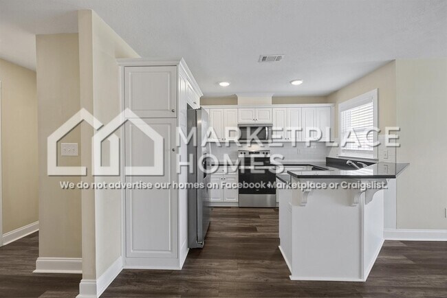 Photo - 2219 Perrins Ln