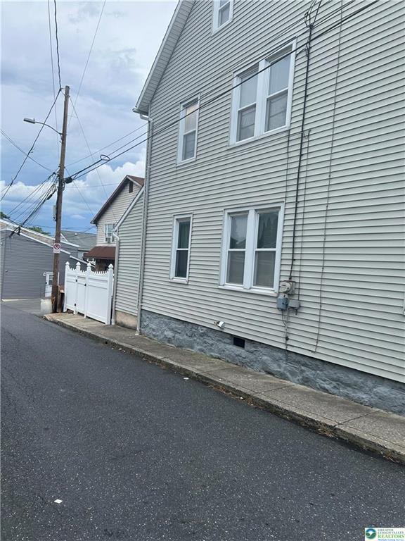 Photo - 57 E Raspberry St