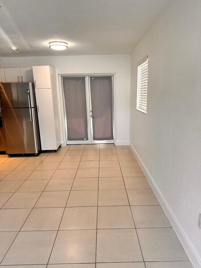 Photo - 1400 N 70th Way Unidad House