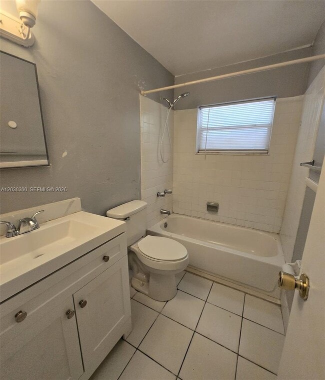 Photo - 5880 NW 19th Ct Unit 5888