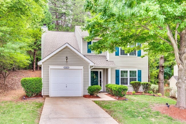 Beautiful, well maintained home in the hea... - Beautiful, well maintained home in the hea...