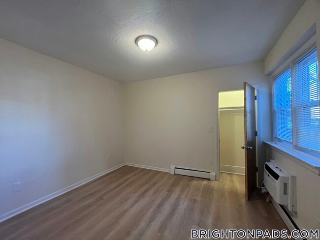 Photo - 2018 Commonwealth Ave Unit 9