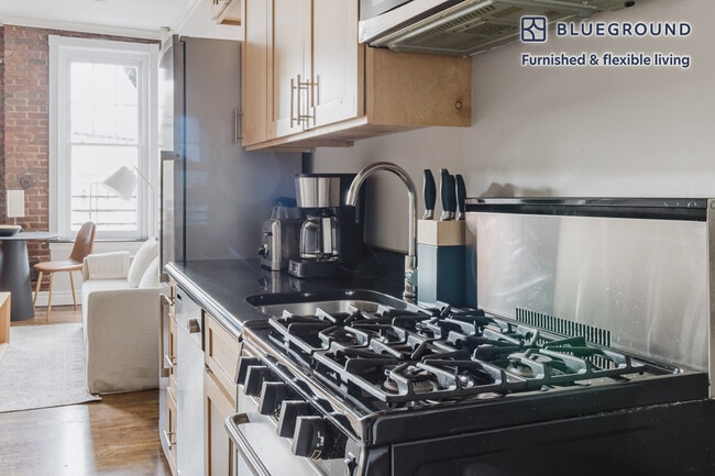 51 Leroy St Unit SI FL4-ID1562