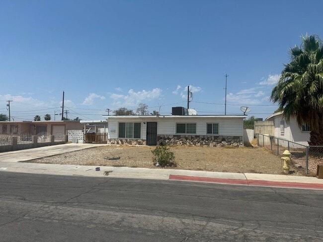 Photo - 1315 Oakwood Ave