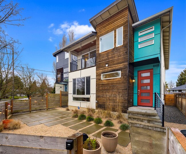 Seward Park Modern 3 Bedroom 3 Bath Home -... - Seward Park Modern 3 Bedroom 3 Bath Home -...