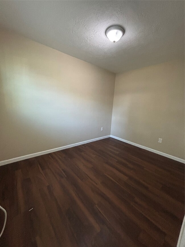 Photo - 17109 River Rd