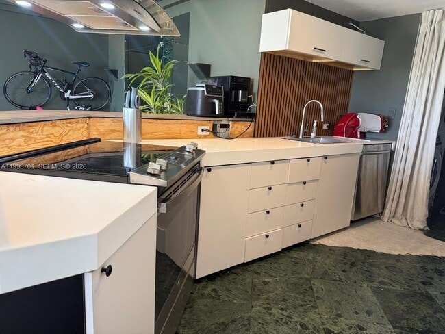 Photo - 19707 Turnberry Way Unit 28C