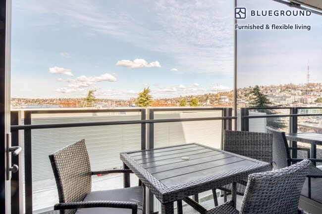 Photo - 602 Terry Ave N Unit FL9-ID553