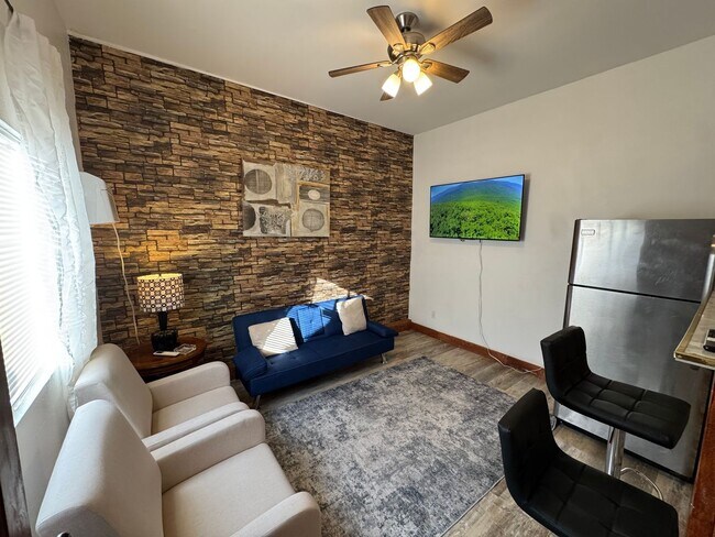 Photo - 1 Bedroom - 1 Bathroom