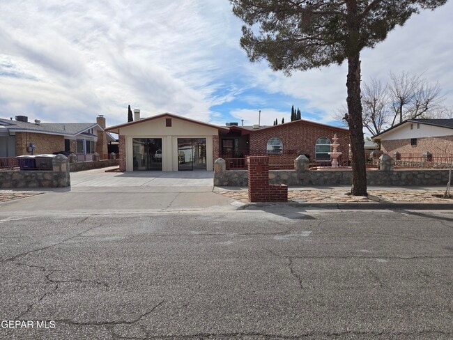 Photo - 11188 Shoreline Dr