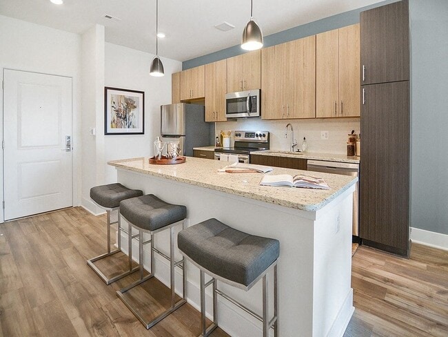 Fieldside Grande Apartments & Townhomes