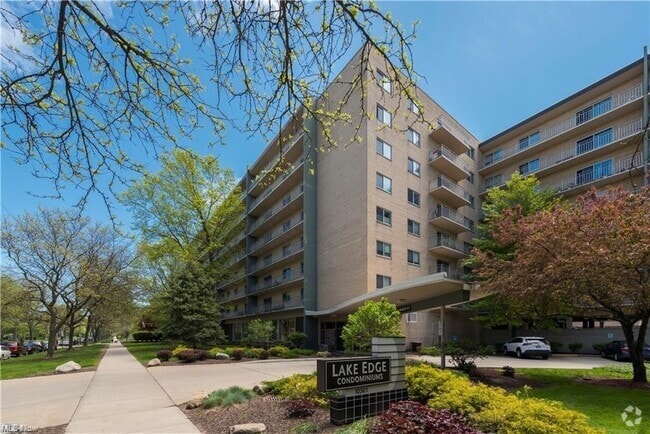 Building Photo - 10301 Lake Ave Unit 805 Rental