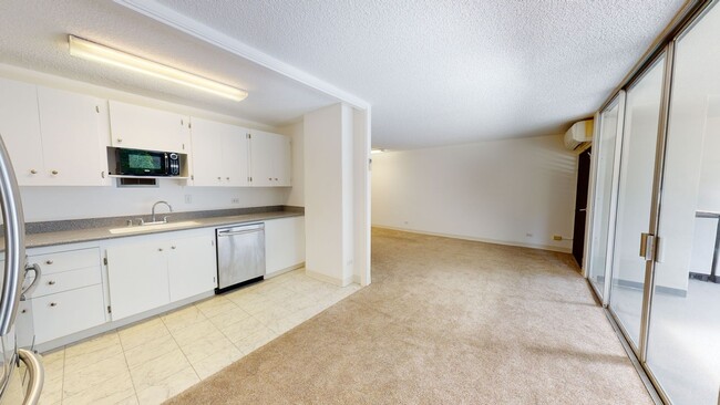 Building Photo - 2BD/2BA/1PRKG at The Barclay in Makiki, Ho... Unit 405 Rental