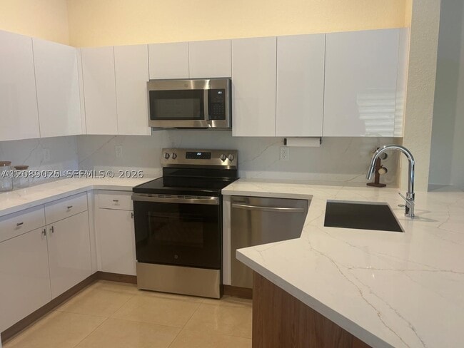 1314 Canary Island Dr