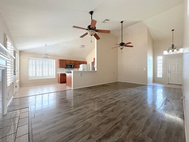 Photo - East El Paso 3bed/2bath Refrig A/C!