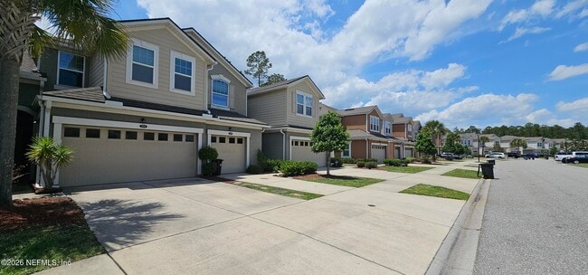 Photo - 221 Richmond Dr