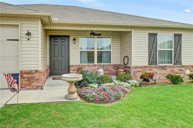 Photo - 721 NW 68th Ave