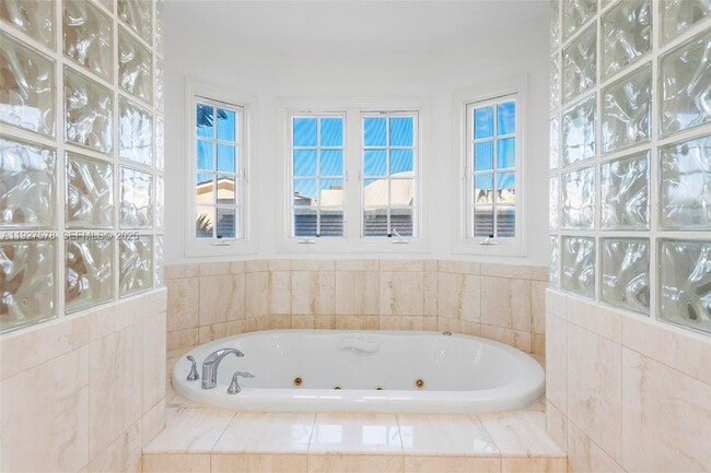 Photo - 1415 Sunset Harbour Dr