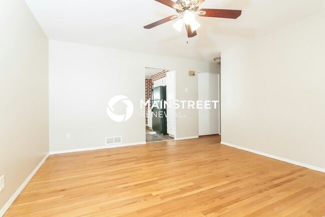 3 Bedroom Pet-Friendly Home in Hazelwood, MO with Main Street Renewal