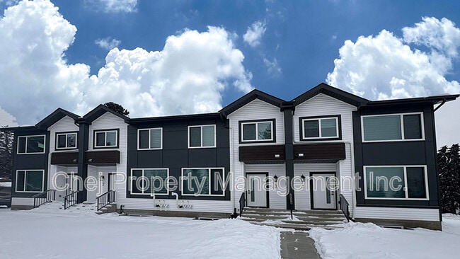 Building Photo - 10698-10661 61 St NW