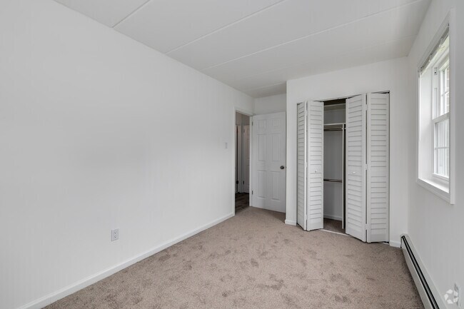 Bedroom 2 Closet - 2Bd, 1Ba, w shared Garage/Basement, 800-850SF