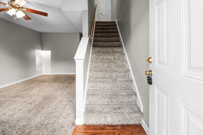 Photo - 284 Raleigh Dr