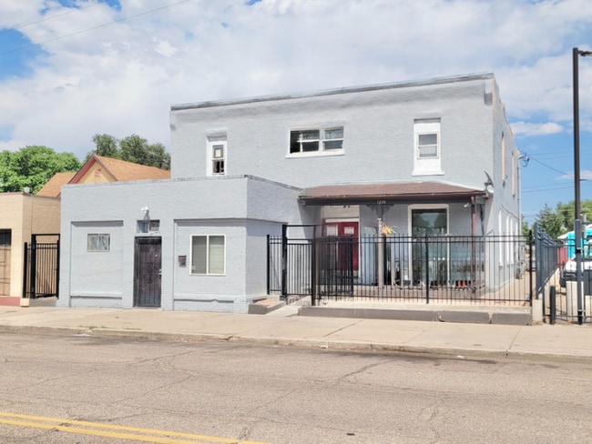 Building Photo - 1230 E Evans Ave Rental