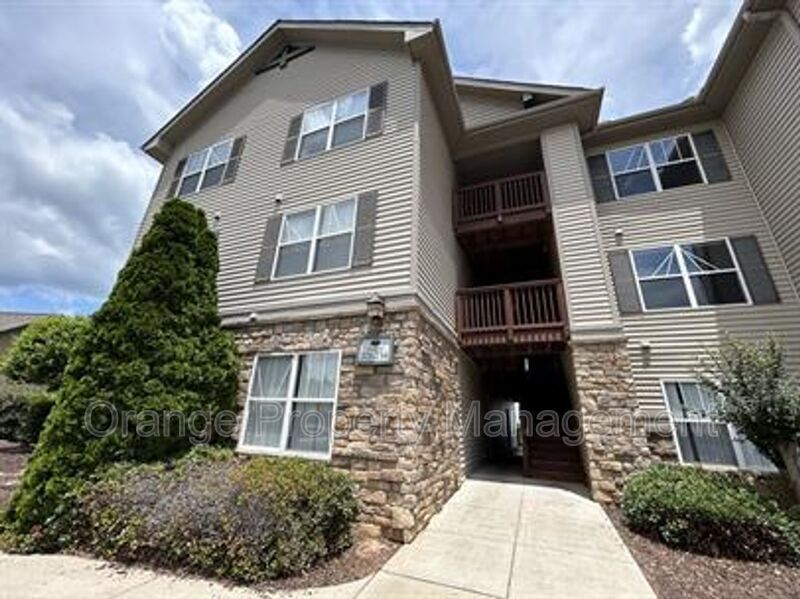 Photo - 731 Harts Cove Way