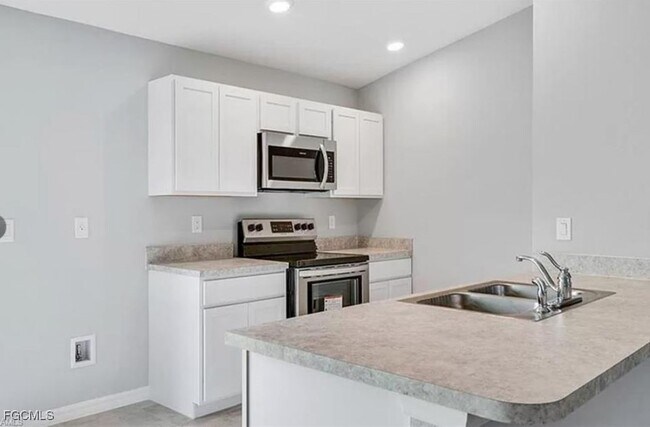 Photo - 4023 NE 23rd Pl