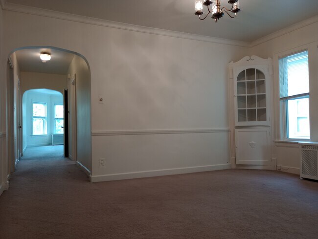 Photo - 5243 W Argyle St Unidad 2E