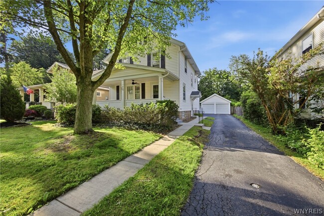 Photo - 259 California Dr