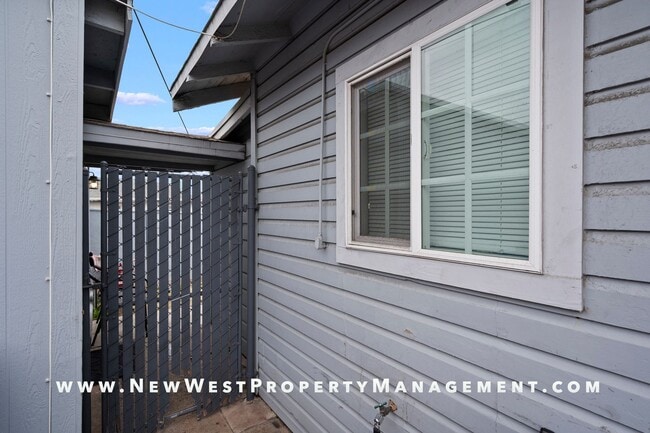 Photo - Charming Barrio Logan Studio - Available Now! Unit B