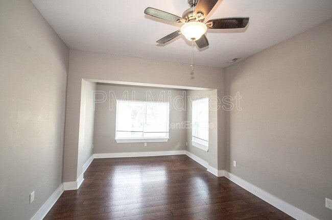 Photo - 2029 N College Ave Unidad B