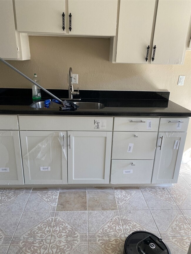 Photo - 7952 Grove Ridge Dr