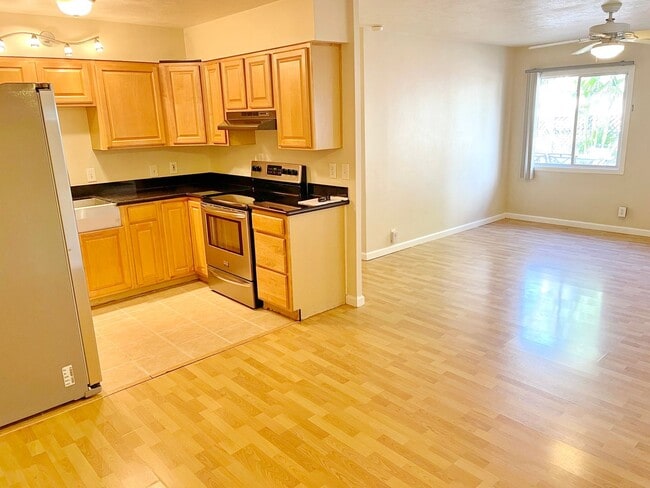 Photo - 3 Bed 1 Bath Unfurnished house in the Hear...