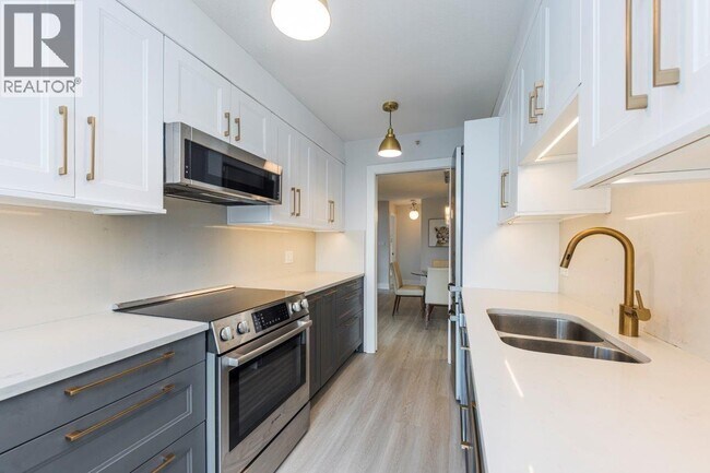 Photo - 888 Hamilton St Unit 1803