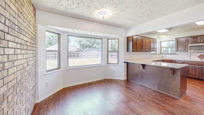 Photo - 4004 S Maple Ave