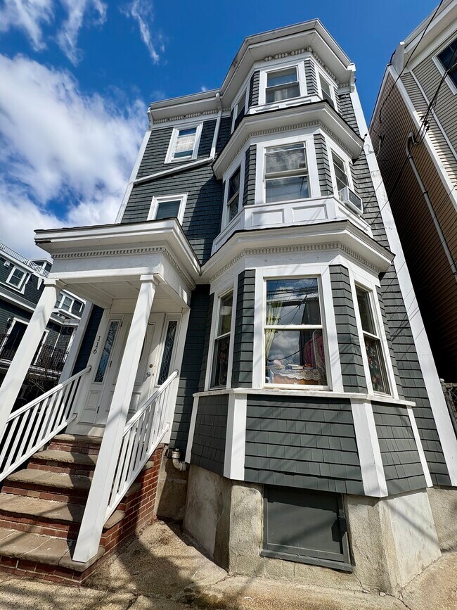 Photo - 116 Webster St Unidad 3