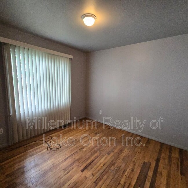 Photo - 774 E Beverly Ave