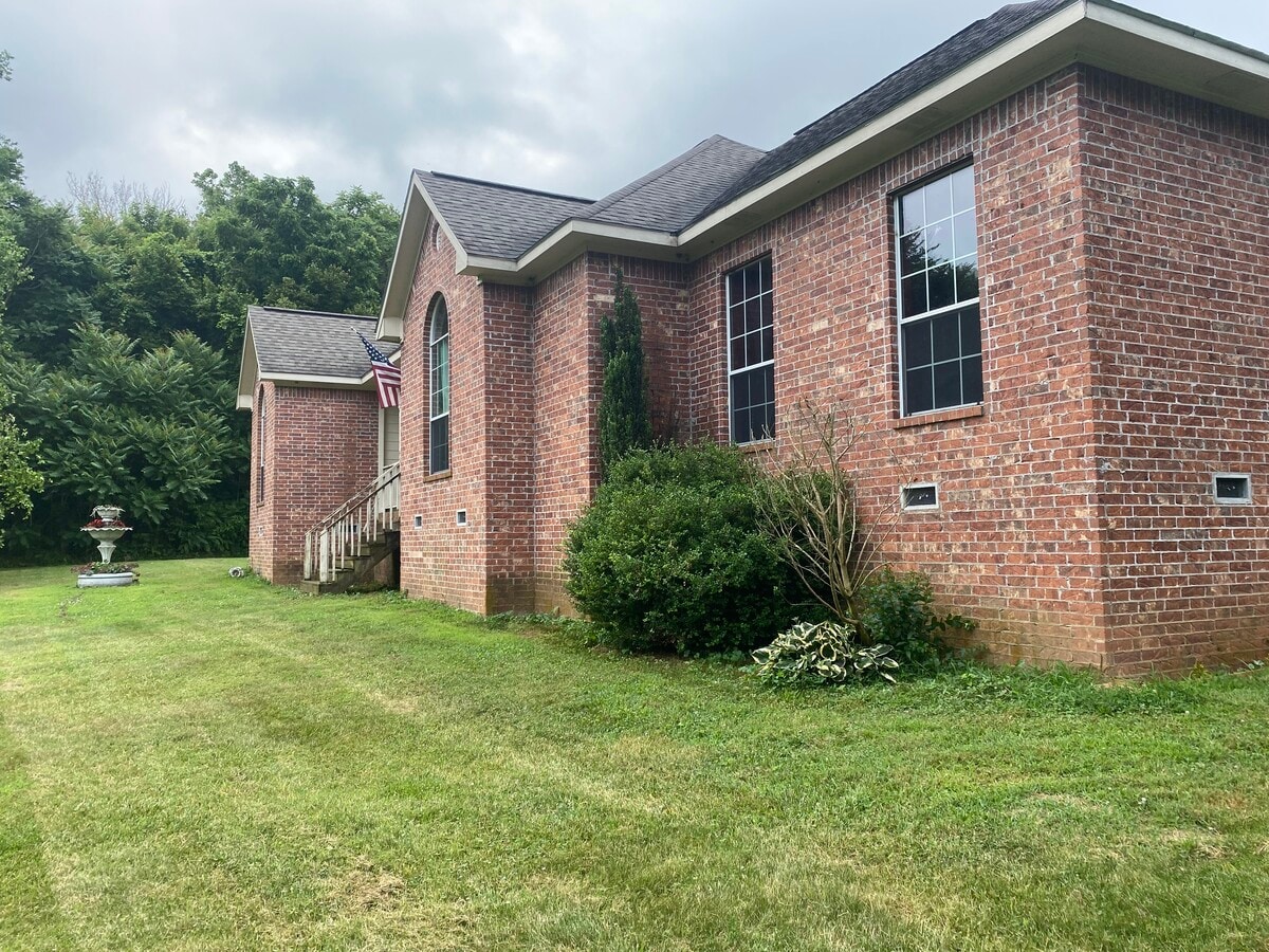 Photo - 2299 Floyd Rd