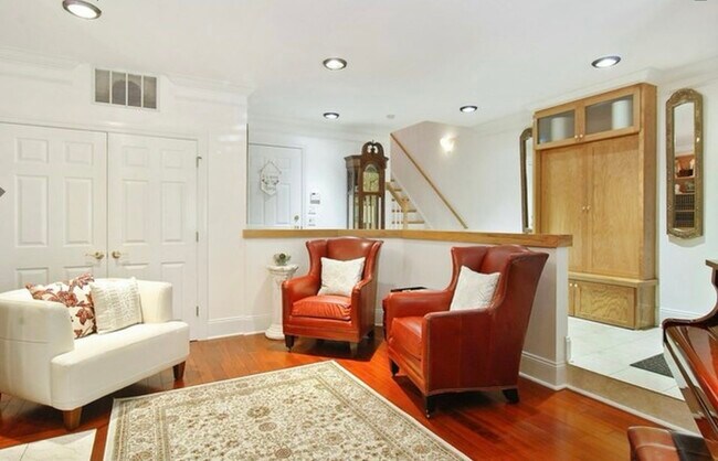 Photo - 1413 S Prairie Ave