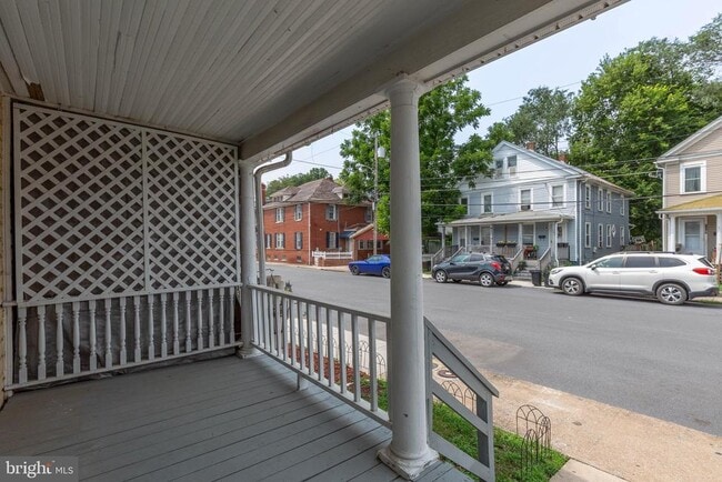 Photo - 124 S Kentucky Ave