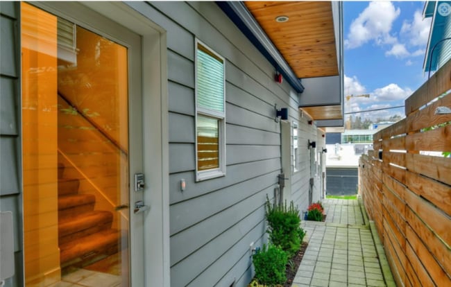 Photo - 1919 24th Ave S