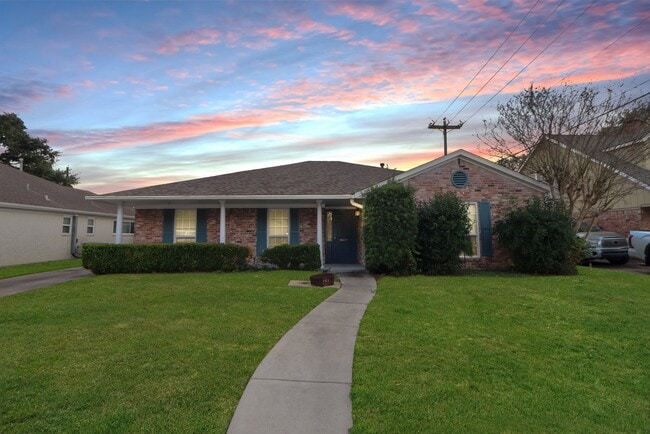 Photo - 9807 Braewick Dr