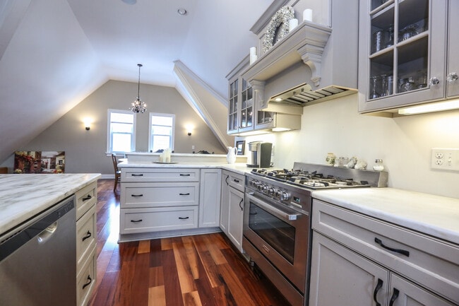 Photo - 11 Pleasant St Unit 1